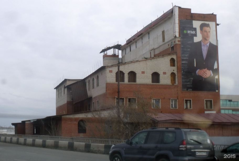 «Можно хоть филиал МГУ открыть»: в Челябинске за 600 млн продают «грузинский небоскреб» 1 «Можно хоть филиал МГУ открыть»: в Челябинске за 600 млн продают «грузинский небоскреб» 1