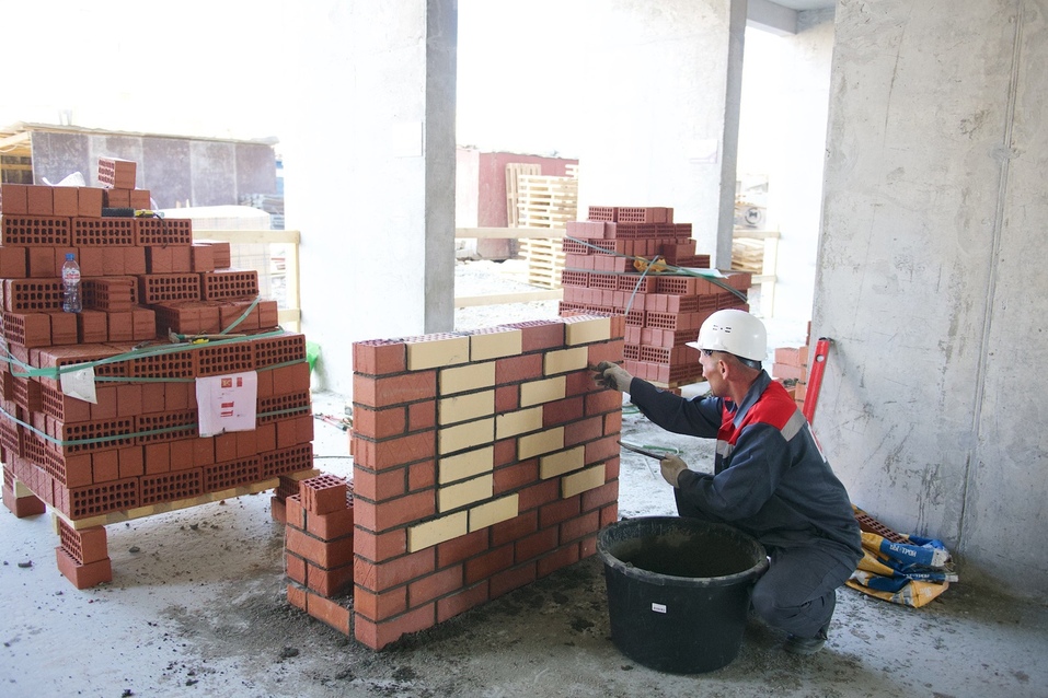 «Строитель — самая престижная профессия. Ее представители меняют жизнь к лучшему» 4 «Строитель — самая престижная профессия. Ее представители меняют жизнь к лучшему» 4