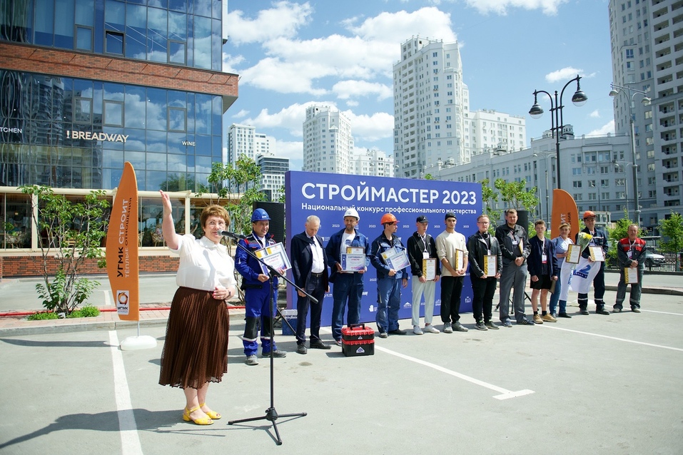 «Строитель — самая престижная профессия. Ее представители меняют жизнь к лучшему» 6 «Строитель — самая престижная профессия. Ее представители меняют жизнь к лучшему» 6