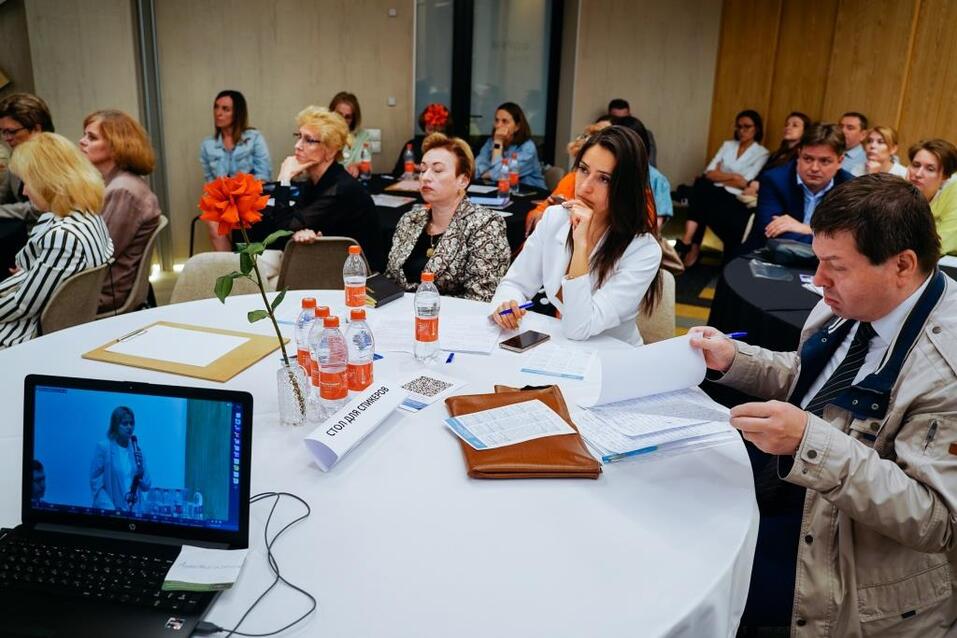 Укрепление здоровья работоспособного населения — способ решения ряда экономических проблем 9 Укрепление здоровья работоспособного населения — способ решения ряда экономических проблем 9