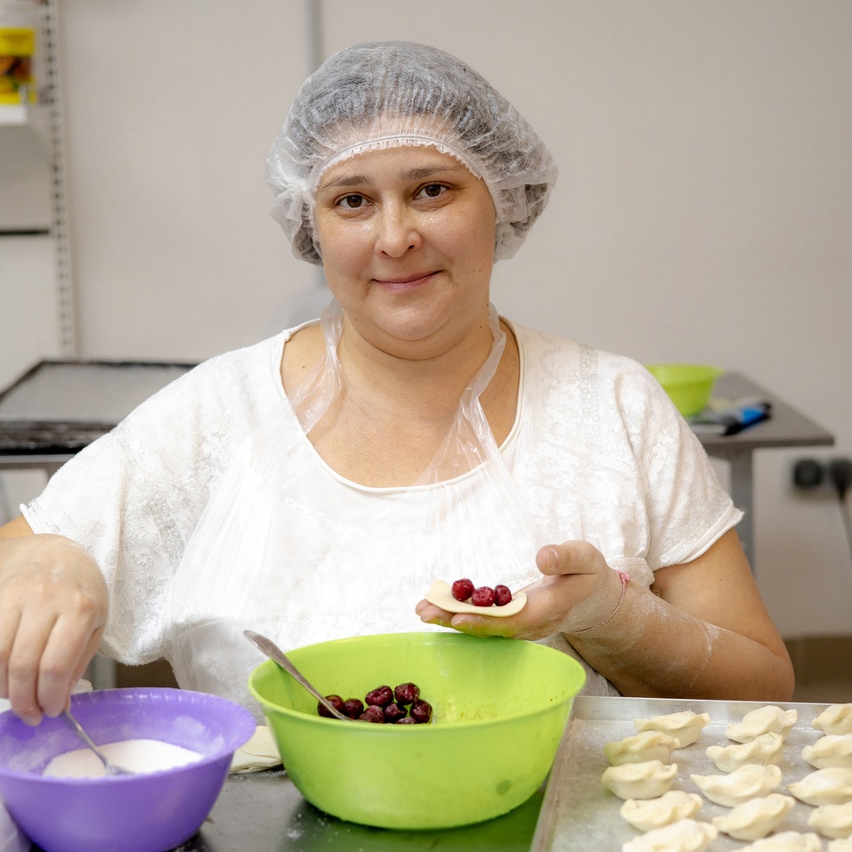 Анна Мецлер, «Счастье»: «Было всякое: шок, обвал, слёзы. А потом мы снова росли» 11 Анна Мецлер, «Счастье»: «Было всякое: шок, обвал, слёзы. А потом мы снова росли» 11