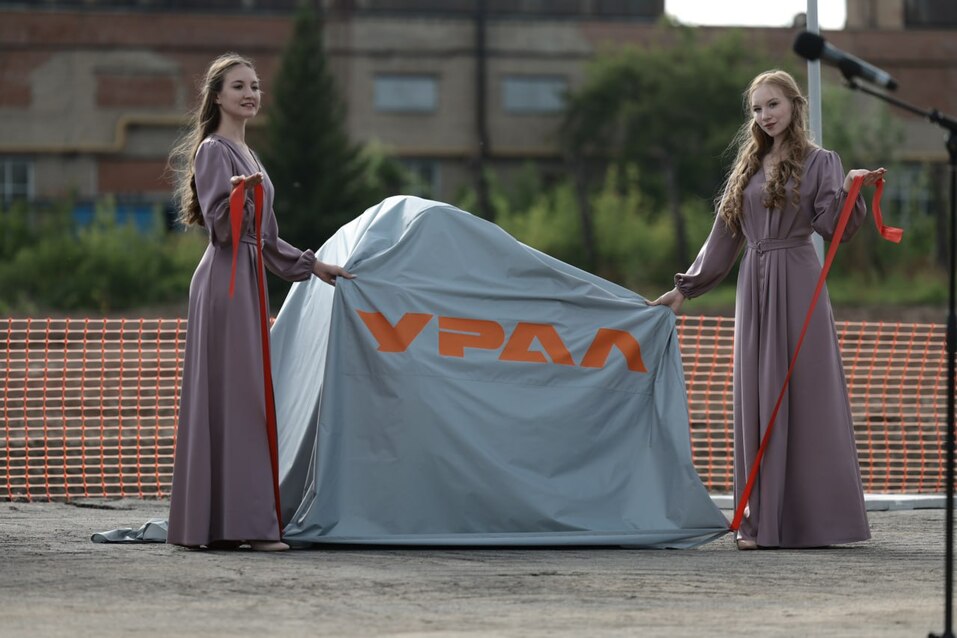 Губернатор и полпред заложили новый цех миасского автозавода «Урал» 1 Губернатор и полпред заложили новый цех миасского автозавода «Урал» 1