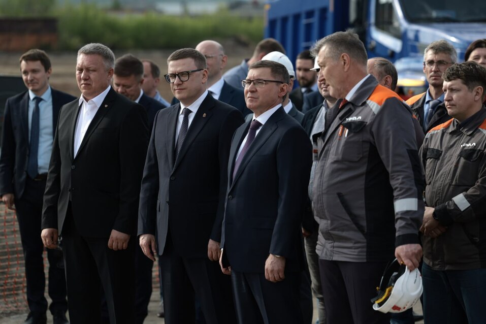 Губернатор и полпред заложили новый цех миасского автозавода «Урал» 2 Губернатор и полпред заложили новый цех миасского автозавода «Урал» 2