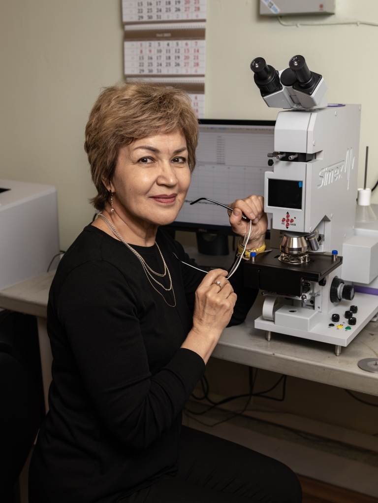 Как с помощью конфигурации атомных дефектов создать цветной бриллиант 9 Как с помощью конфигурации атомных дефектов создать цветной бриллиант 9