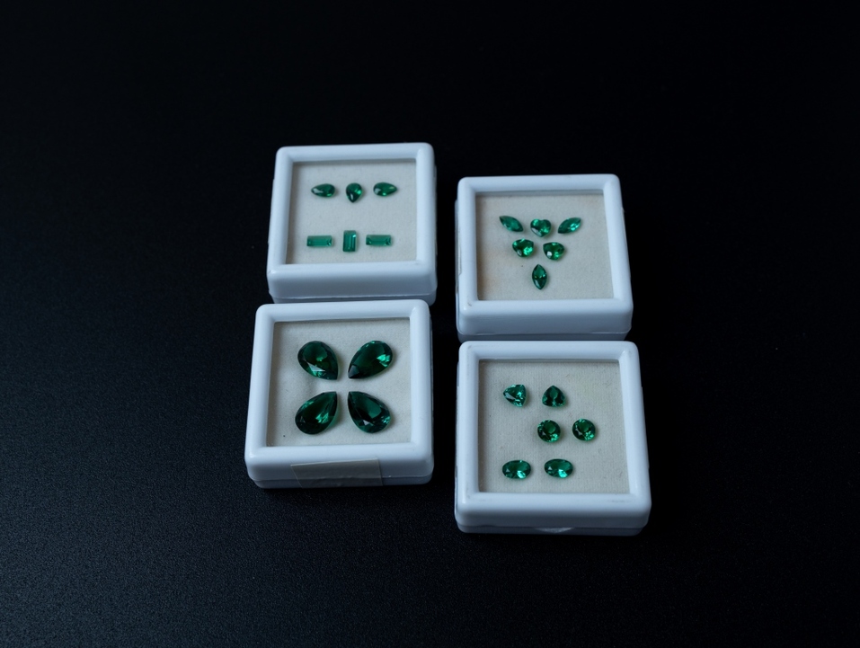 Как с помощью конфигурации атомных дефектов создать цветной бриллиант 5 Как с помощью конфигурации атомных дефектов создать цветной бриллиант 5