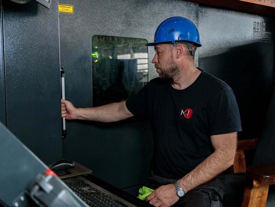 Дмитрий Ионычев, НЗРМ: «Бесконечность есть только во Вселенной, в математике и у нас» 2 Дмитрий Ионычев, НЗРМ: «Бесконечность есть только во Вселенной, в математике и у нас» 2