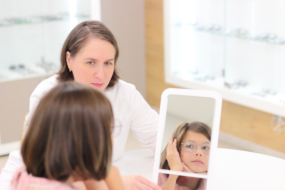 Как сохранить зрение школьника и справиться с большим объемом зрительной нагрузки? 3 Как сохранить зрение школьника и справиться с большим объемом зрительной нагрузки? 3