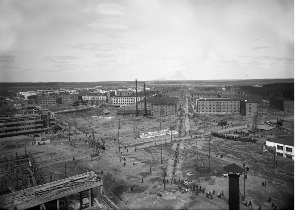 К Дню строителя в Екатеринбурге запустили новый туристический маршрут 3 К Дню строителя в Екатеринбурге запустили новый туристический маршрут 3