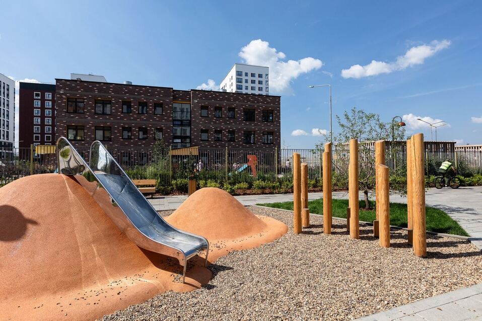 В Солнечном завершили благоустройство парка. Посмотрите, как там красиво 2 В Солнечном завершили благоустройство парка. Посмотрите, как там красиво 2