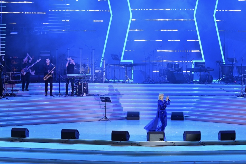 Отпраздновать 300-летие Екатеринбурга собрались более 1,2 млн человек. Главное — в 10 фото 7 Отпраздновать 300-летие Екатеринбурга собрались более 1,2 млн человек. Главное — в 10 фото 7