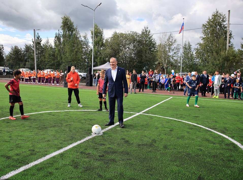 «Для нас важно сделать все, чтобы сотрудникам и их семьям нравилось жить в родном поселке» 3 «Для нас важно сделать все, чтобы сотрудникам и их семьям нравилось жить в родном поселке» 3