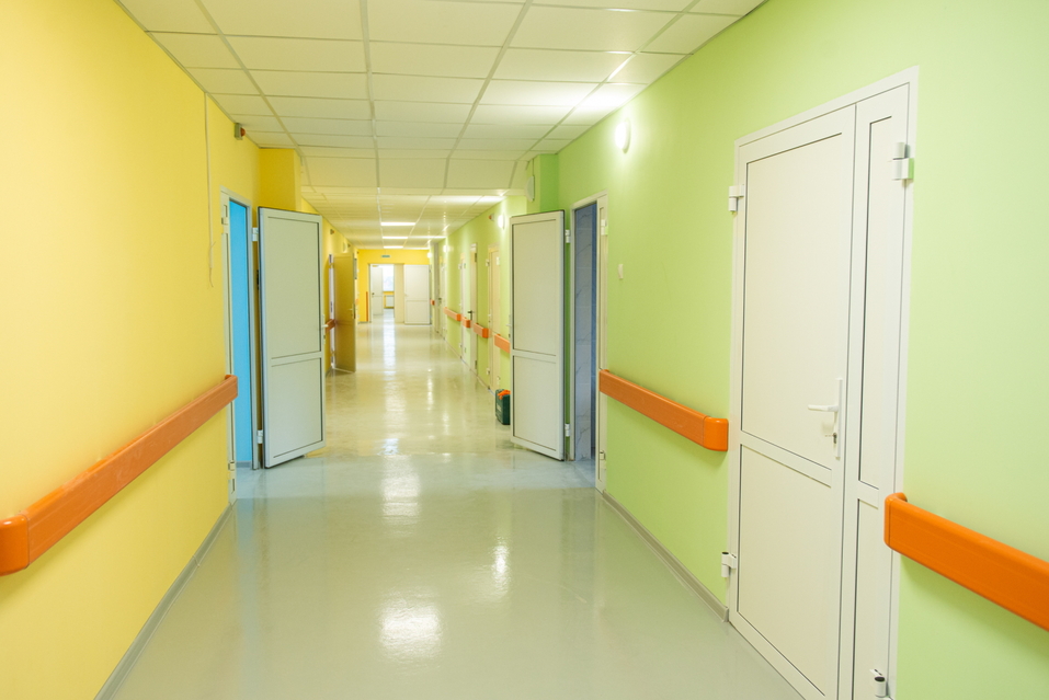 Екатерининская Ассамблея отремонтировала и оснастила оборудованием арамильскую больницу 1 Екатерининская Ассамблея отремонтировала и оснастила оборудованием арамильскую больницу 1