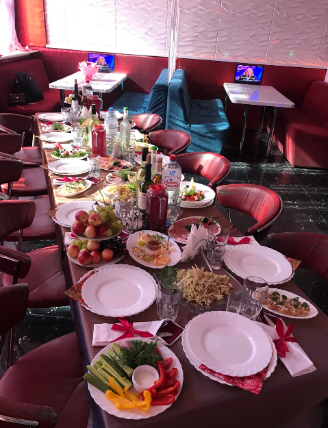 В Челябинске продают караоке-бар 2 В Челябинске продают караоке-бар 2