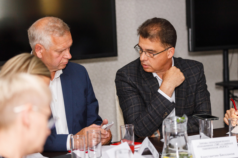 Выбраны номинанты на «Промышленника года» и «Экспортера года» 15 Выбраны номинанты на «Промышленника года» и «Экспортера года» 15