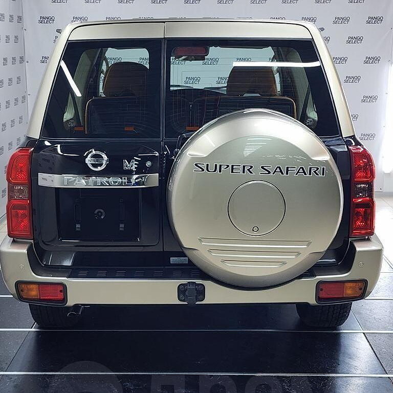 В Красноярске продают новый трехдверный внедорожник Nissan Patrol
2 В Красноярске продают новый трехдверный внедорожник Nissan Patrol
2