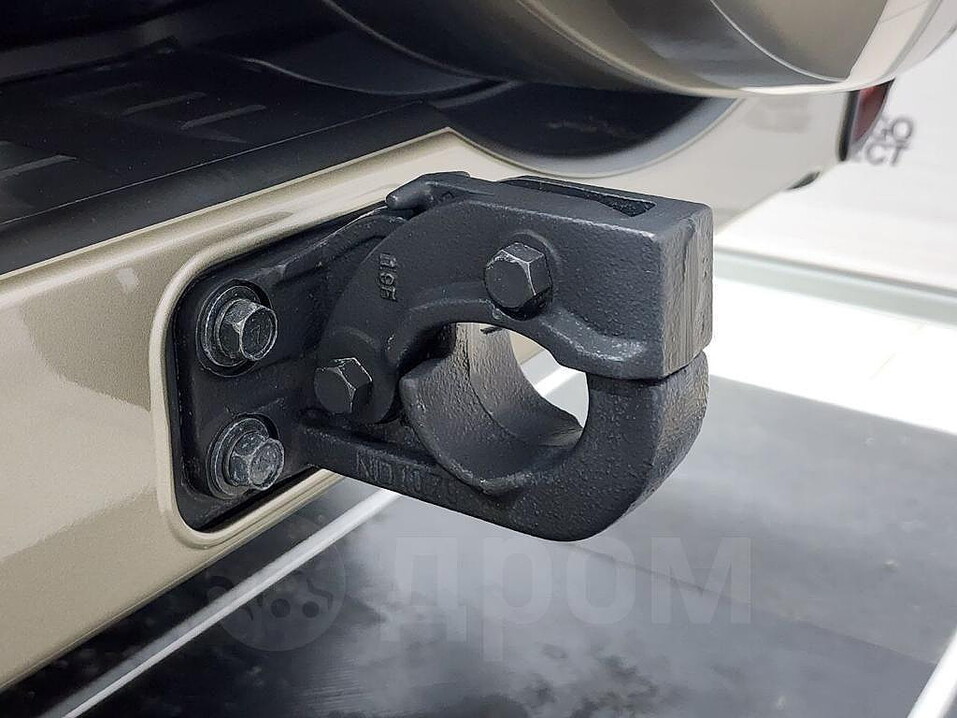 В Красноярске продают новый трехдверный внедорожник Nissan Patrol
3 В Красноярске продают новый трехдверный внедорожник Nissan Patrol
3