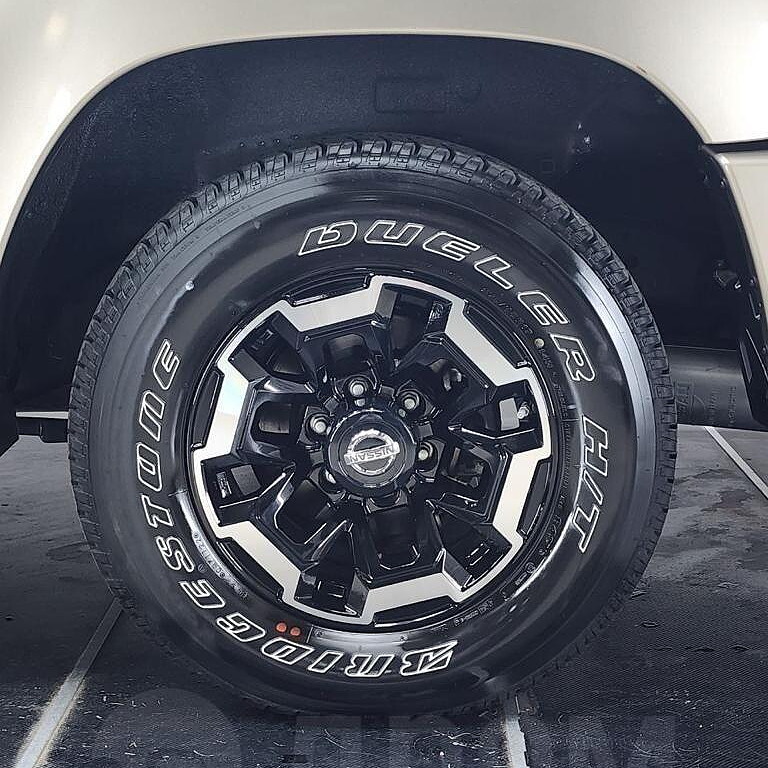 В Красноярске продают новый трехдверный внедорожник Nissan Patrol
4 В Красноярске продают новый трехдверный внедорожник Nissan Patrol
4