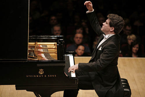 Мюзиклы, лекции, SibJazzFest — музыкальный и образовательный октябрь в Новосибирске. Афиша 4 Мюзиклы, лекции, SibJazzFest — музыкальный и образовательный октябрь в Новосибирске. Афиша 4