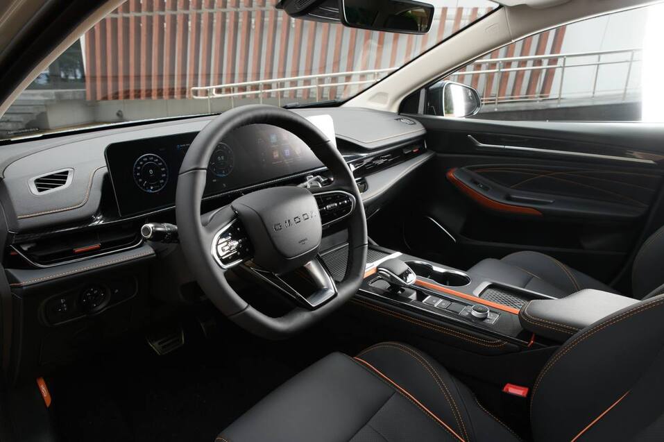 OMODA объявляет о старте продаж седана OMODA S5 GT на российском рынке 4 OMODA объявляет о старте продаж седана OMODA S5 GT на российском рынке 4