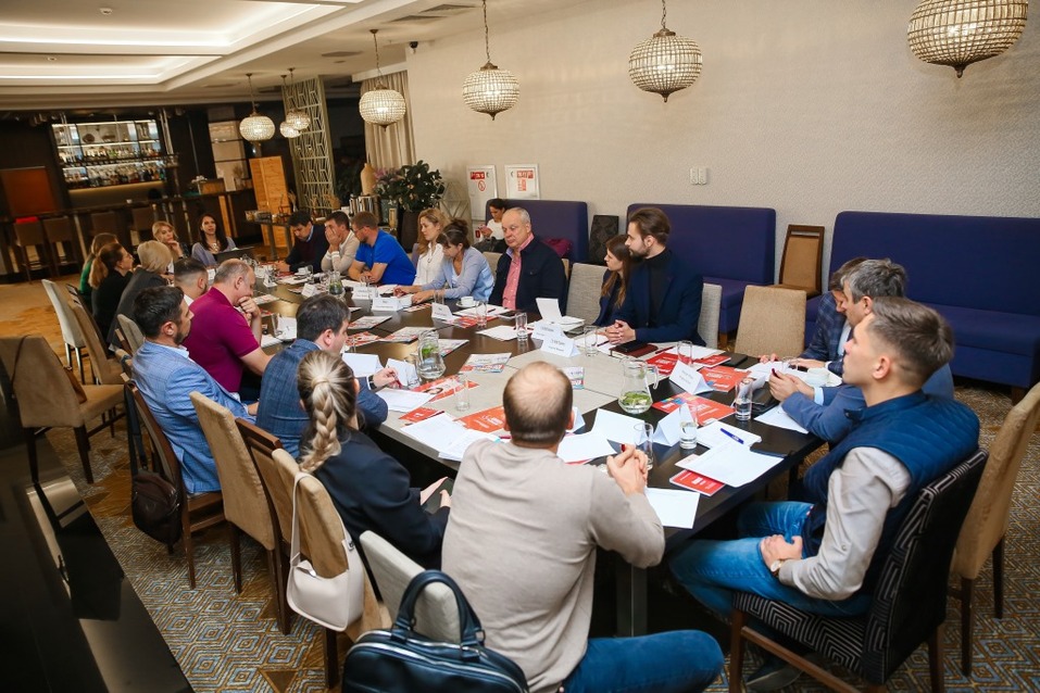 Выбраны номинанты на «Человека года в сфере транспорта и логистики»-2023 3 Выбраны номинанты на «Человека года в сфере транспорта и логистики»-2023 3