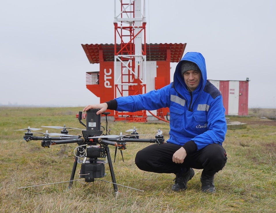 Через 10 лет в небе будет много беспилотников, управляемых нейросетью — Виталий Муниров
4 Через 10 лет в небе будет много беспилотников, управляемых нейросетью — Виталий Муниров
4