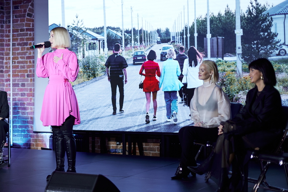 В Екатеринбурге презентовали первый сериал известной креативщицы 2 В Екатеринбурге презентовали первый сериал известной креативщицы 2