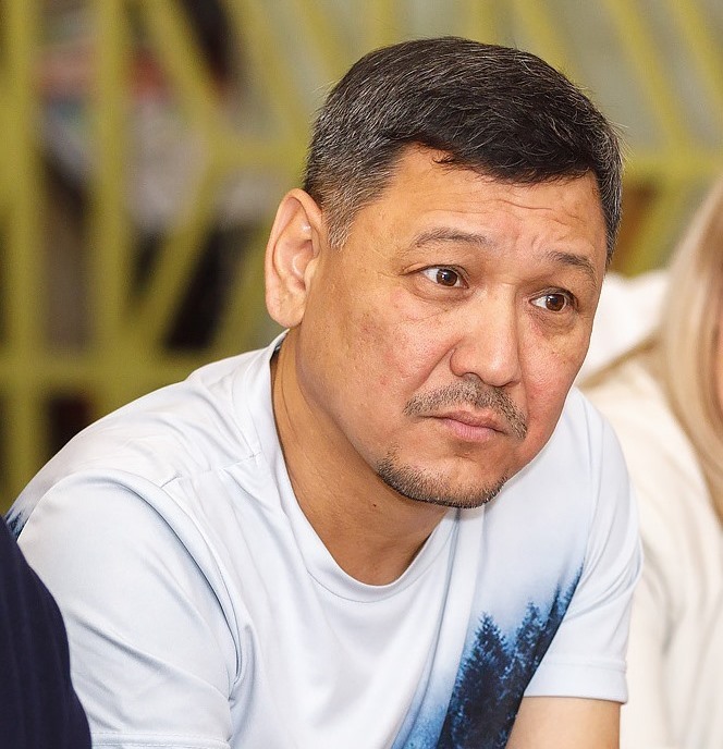 Кто для вас человек года? Блиц-опрос 4 Кто для вас человек года? Блиц-опрос 4