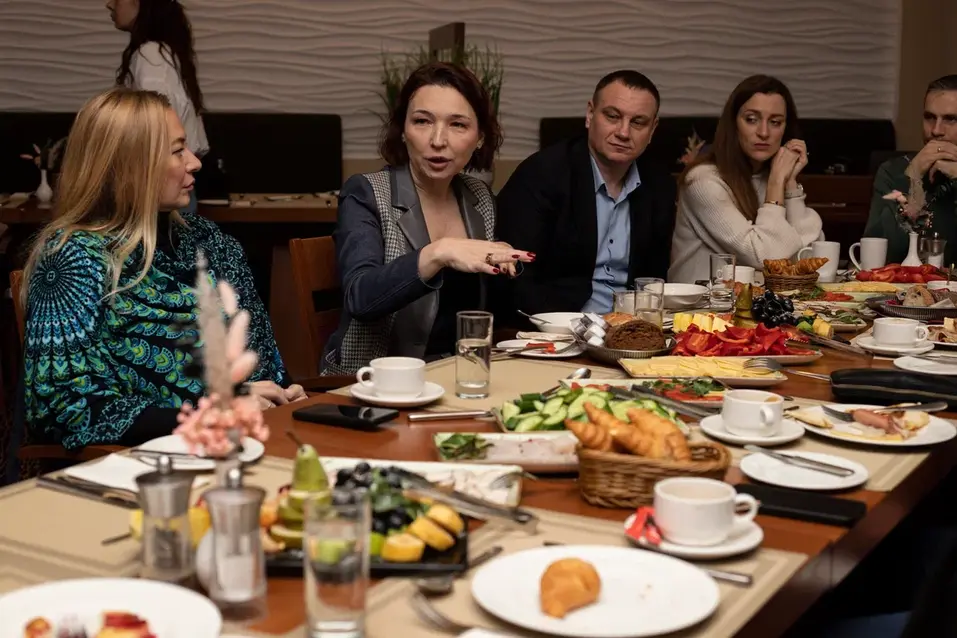 Бизнес-завтрак благотворительной номинации премии «Человек года» прошел в Красноярске 1 Бизнес-завтрак благотворительной номинации премии «Человек года» прошел в Красноярске 1