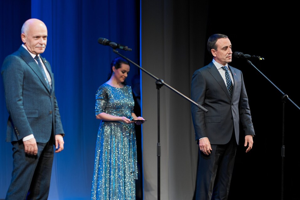 «Лучше, чем Нобелевка, — вручают при жизни». Репортаж с церемонии «Человек года — 2023» 8 «Лучше, чем Нобелевка, — вручают при жизни». Репортаж с церемонии «Человек года — 2023» 8