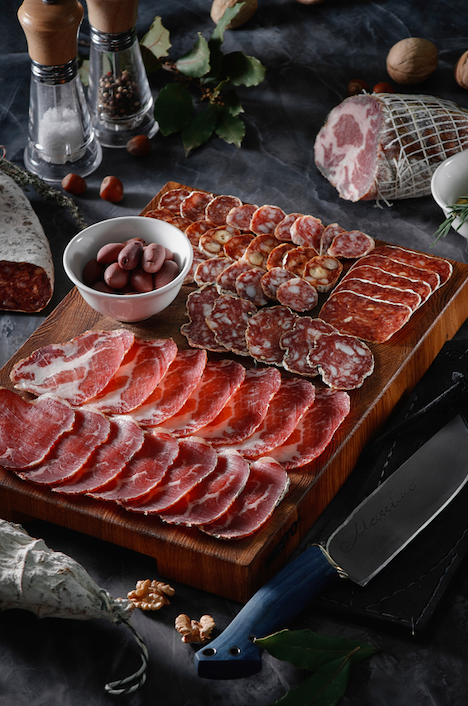 Деликатесы красноярского бренда «Культ Колбас» признали лучшими в регионе 1 Деликатесы красноярского бренда «Культ Колбас» признали лучшими в регионе 1