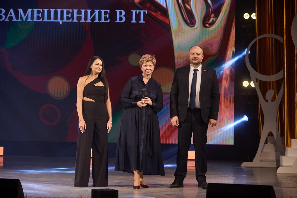 Шоколадный фонтан и розыгрыш подарков: тайны закулисья премии «Человек года» в Челябинске 4 Шоколадный фонтан и розыгрыш подарков: тайны закулисья премии «Человек года» в Челябинске 4