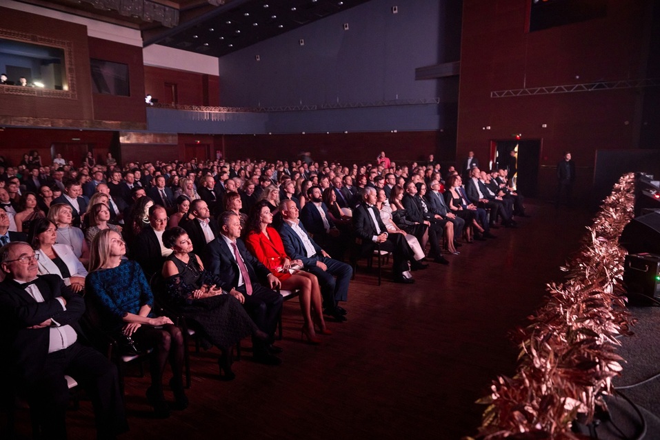 Шоколадный фонтан и розыгрыш подарков: тайны закулисья премии «Человек года» в Челябинске 2 Шоколадный фонтан и розыгрыш подарков: тайны закулисья премии «Человек года» в Челябинске 2