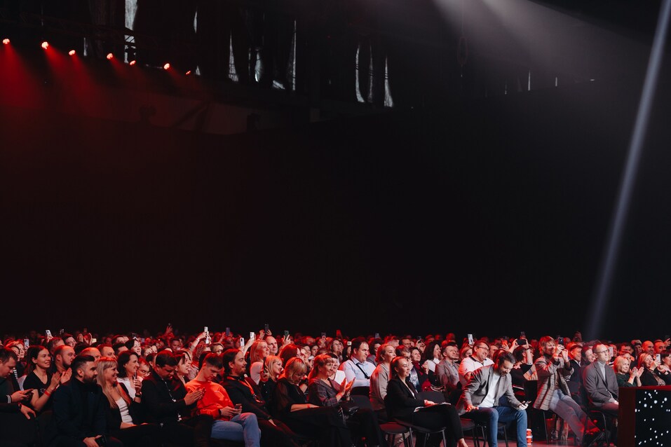 Конфа — это вам не конференция. В Екатеринбурге бизнесменам показали новый способ роста 6 Конфа — это вам не конференция. В Екатеринбурге бизнесменам показали новый способ роста 6