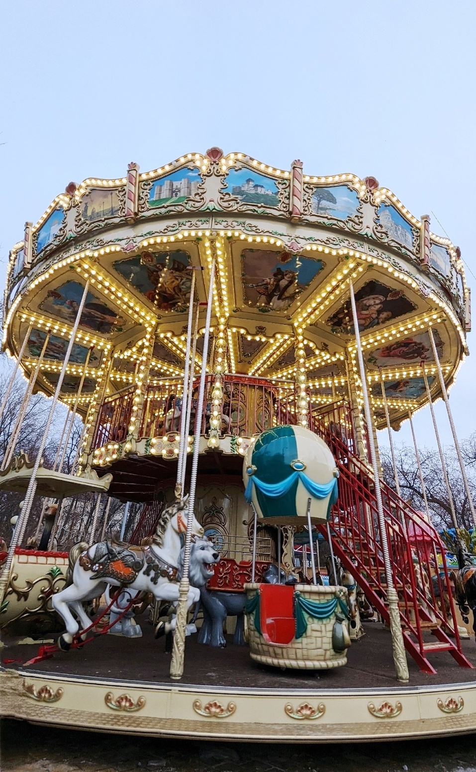 Тюменский парк аттракционов купил итальянскую карусель за 100 млн рублей 1 Тюменский парк аттракционов купил итальянскую карусель за 100 млн рублей 1