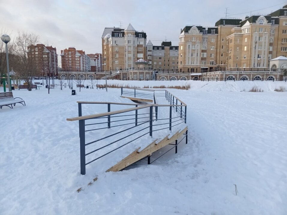 Жители Тюмени попросили мэрию установить пирс на Школьном пруду 1 Жители Тюмени попросили мэрию установить пирс на Школьном пруду 1