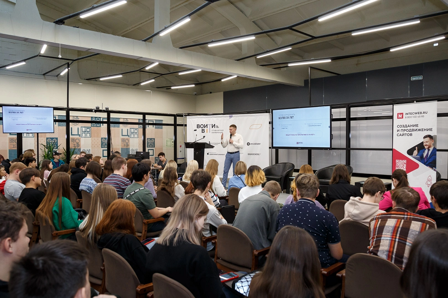 Челябинские айтишники переманивают филологов и дизайнеров 2 Челябинские айтишники переманивают филологов и дизайнеров 2