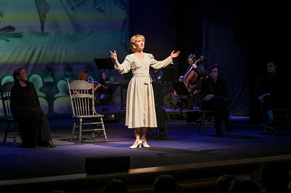 Спектакль Театра Наций показали на челябинской сцене 2 Спектакль Театра Наций показали на челябинской сцене 2