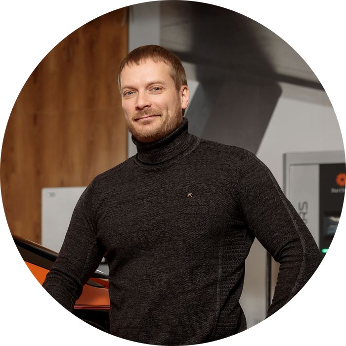 «Нужно больше зарядных станций, чтобы владельцы электромобилей не были заперты в городе»
3 «Нужно больше зарядных станций, чтобы владельцы электромобилей не были заперты в городе»
3