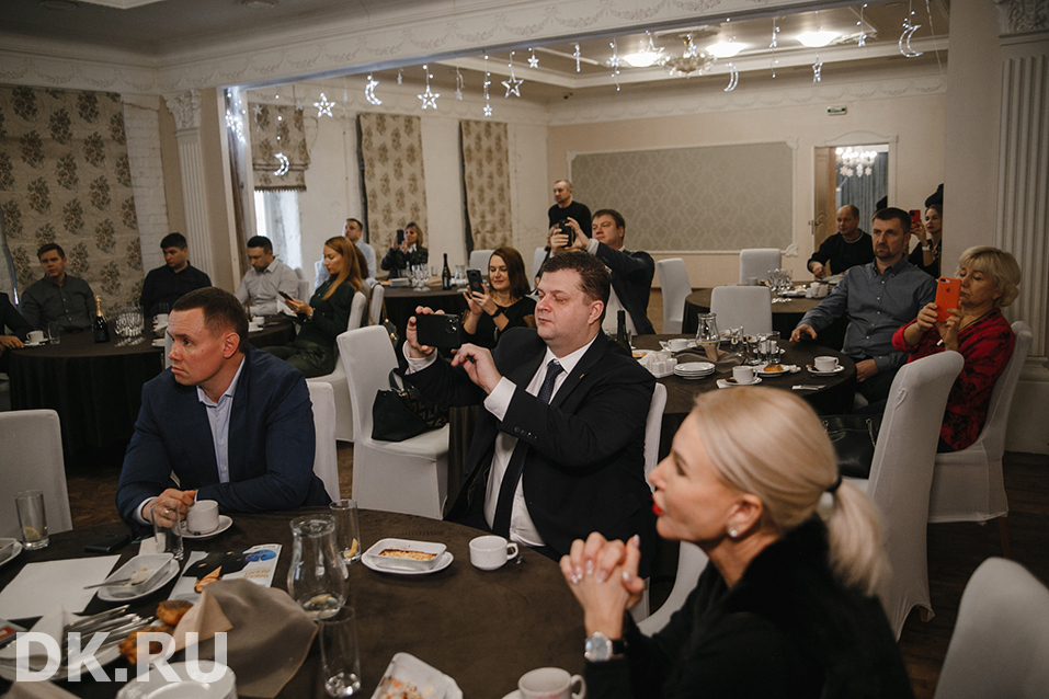 Реальность и виртуальность: счет 1:0. Основные темы бизнес-завтрака «ДК» 4 Реальность и виртуальность: счет 1:0. Основные темы бизнес-завтрака «ДК» 4