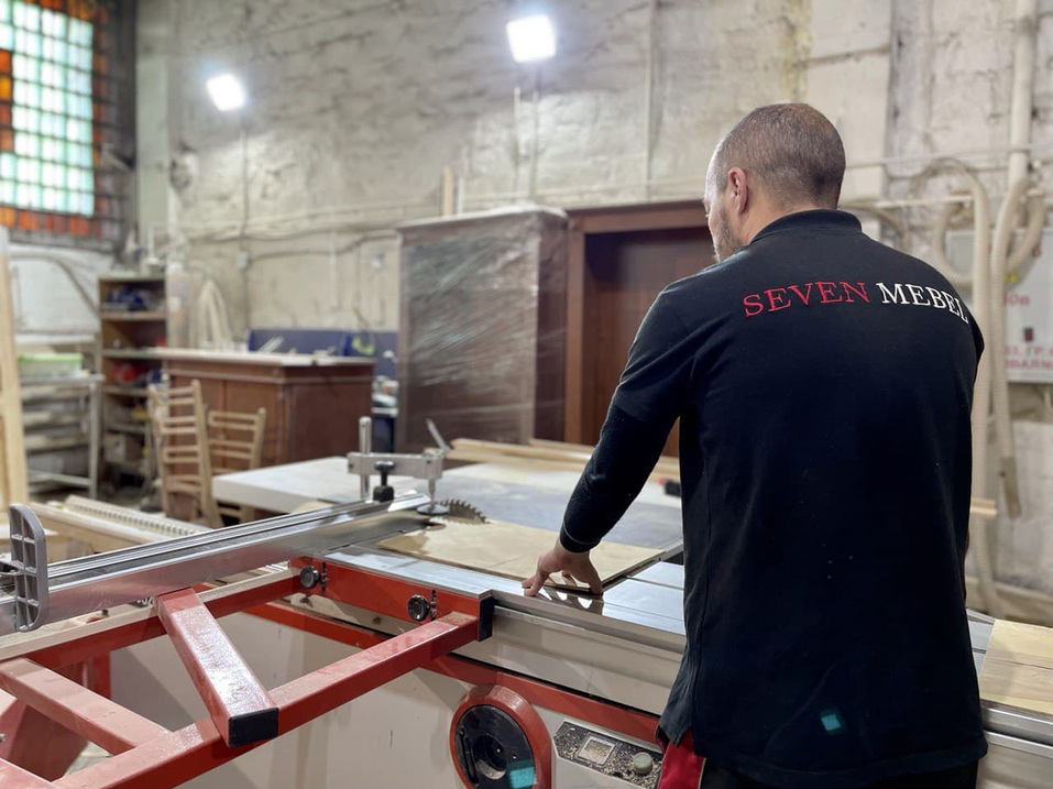 Предприниматели Екатеринбурга и их места обитания. Премьера рубрики 1 Предприниматели Екатеринбурга и их места обитания. Премьера рубрики 1