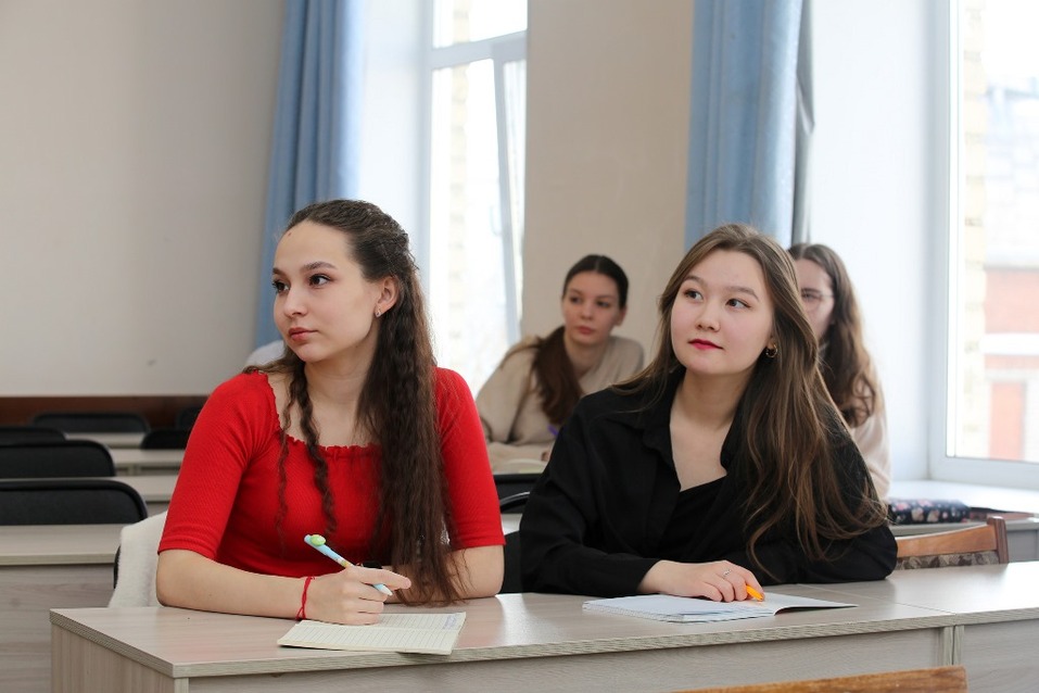 Александр Кузнецов: «Преподаватели вузов должны больше времени проводить в школах» 3