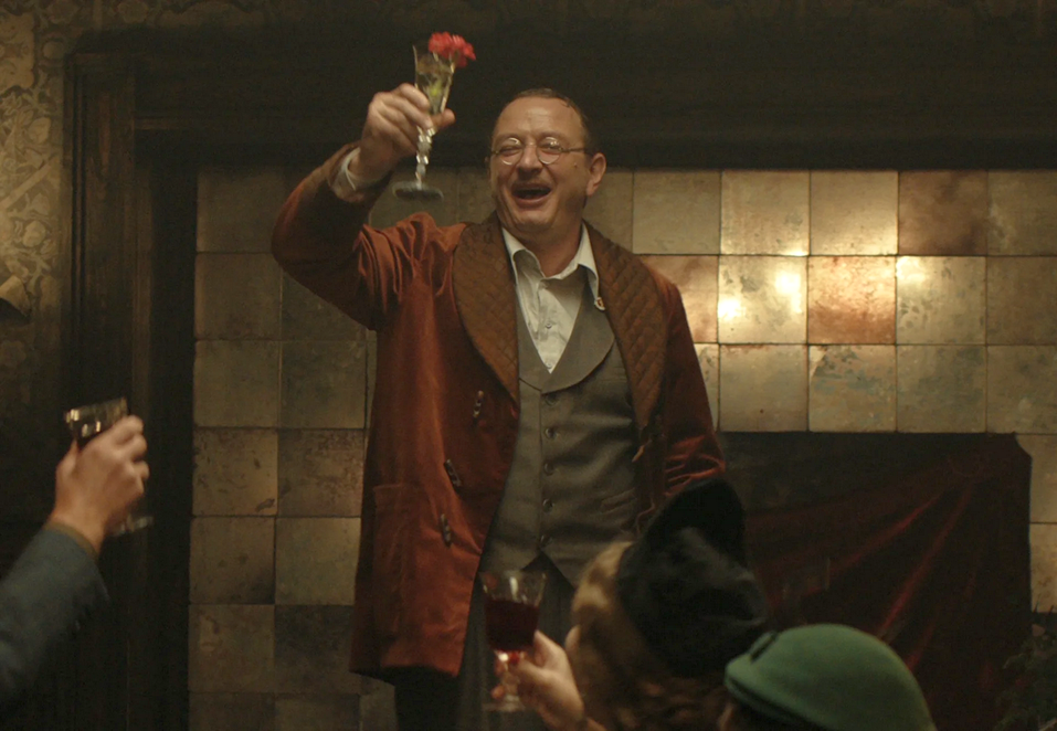 «Мастер и Маргарита»: смог ли красноярский бизнес получить бонусы от премьеры
3 «Мастер и Маргарита»: смог ли красноярский бизнес получить бонусы от премьеры
3