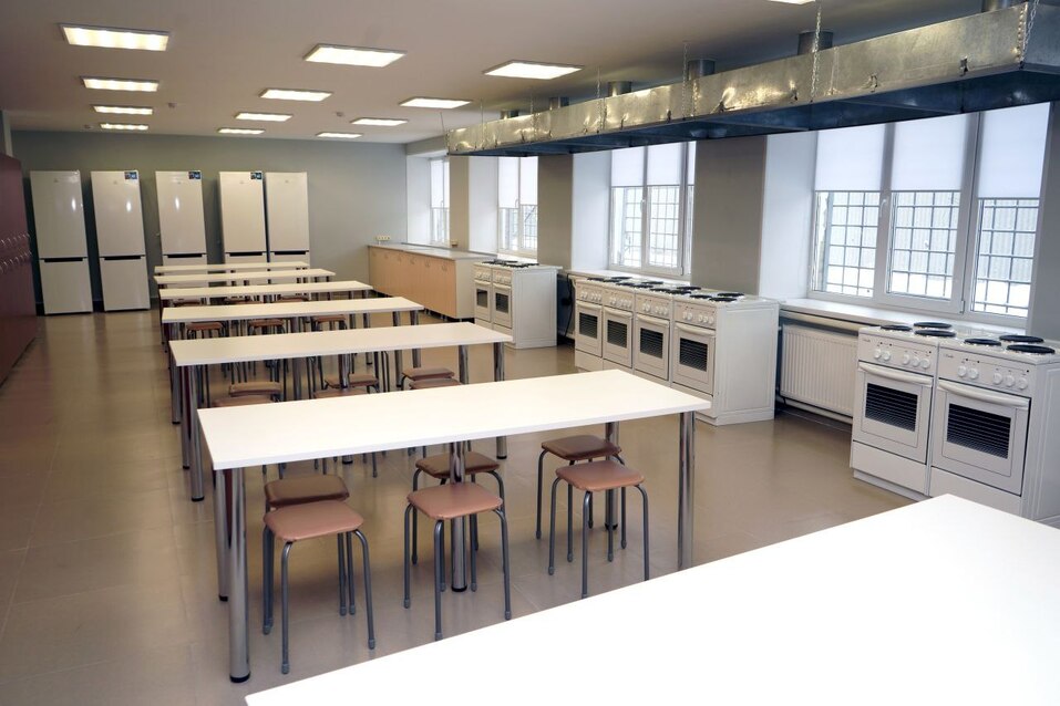 На челябинском заводе открылась зона принудительных работ. Фото 3 На челябинском заводе открылась зона принудительных работ. Фото 3