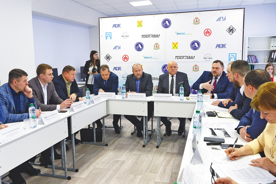 В Арзамасском приборостроительном колледже прошло заседание партнерского совета 1 В Арзамасском приборостроительном колледже прошло заседание партнерского совета 1