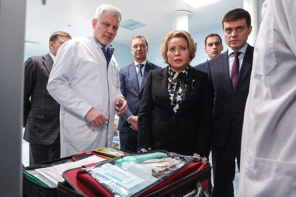 «От центра на север»: как прошел визит Валентины Матвиенко в Красноярский край
2 «От центра на север»: как прошел визит Валентины Матвиенко в Красноярский край
2