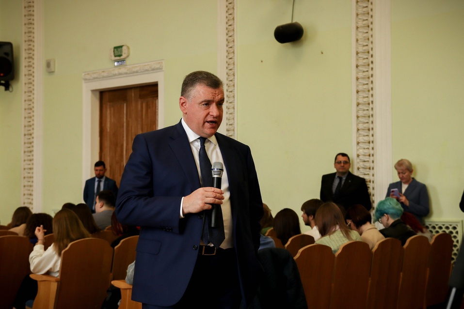 Депутат Госдумы Леонид Слуцкий Депутат Госдумы Леонид Слуцкий