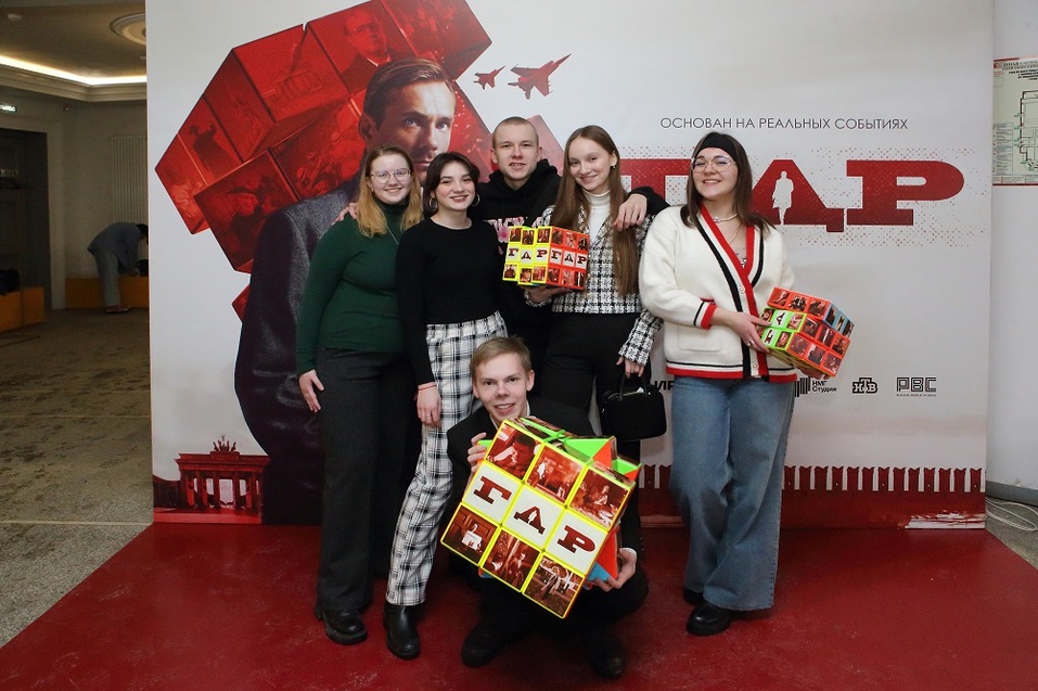 Страсти вокруг «ГДР». В Нижнем Новгороде прошел предпоказ нового сериала 1 Страсти вокруг «ГДР». В Нижнем Новгороде прошел предпоказ нового сериала 1