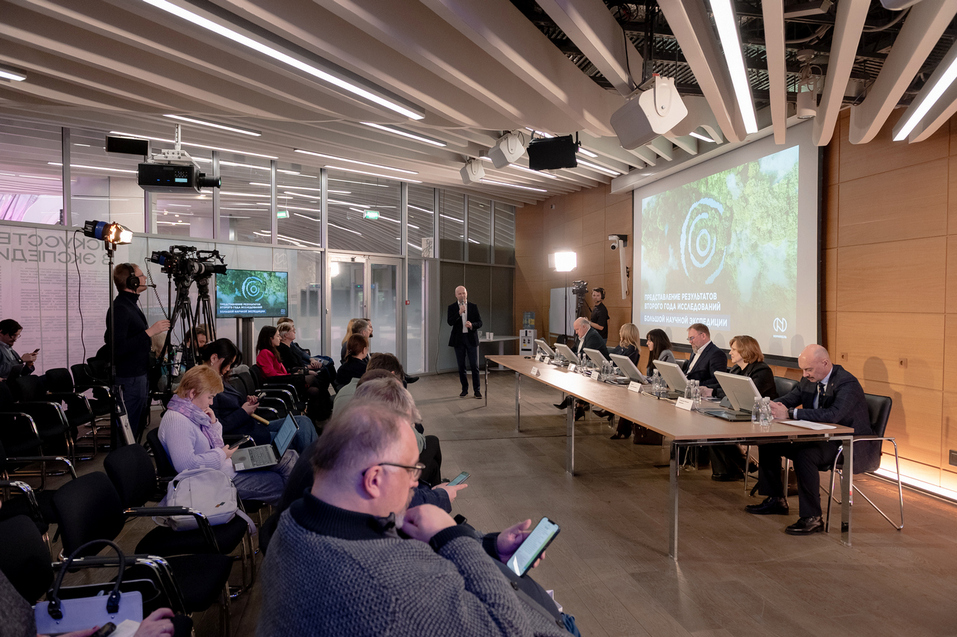 Сибирские ученые нашли на Таймыре неизвестного науке жука
2 Сибирские ученые нашли на Таймыре неизвестного науке жука
2