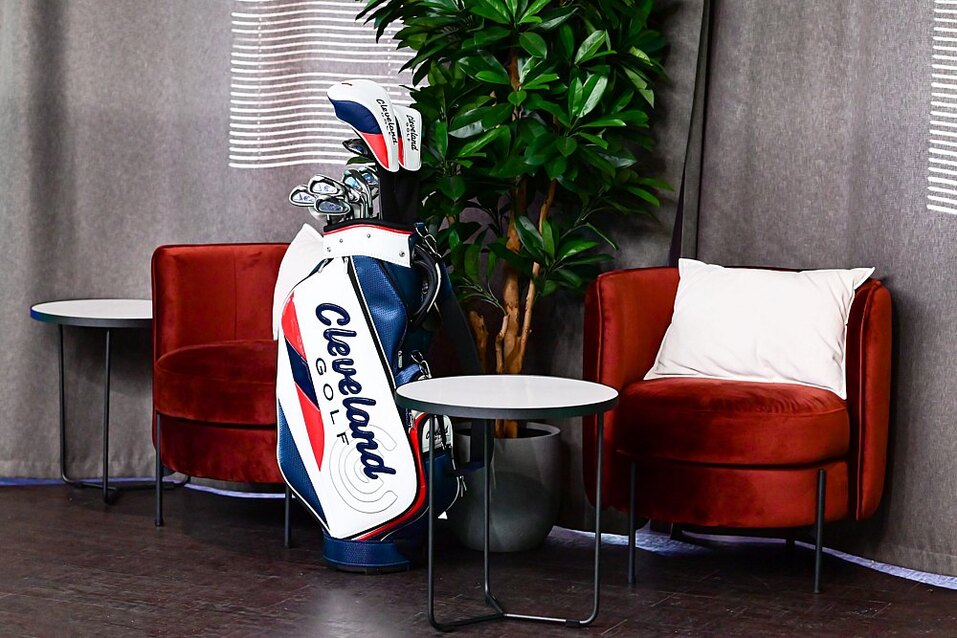 «Это не игра, это спорт»: в центре Челябинска заработал реалистичный симулятор гольфа 2 «Это не игра, это спорт»: в центре Челябинска заработал реалистичный симулятор гольфа 2