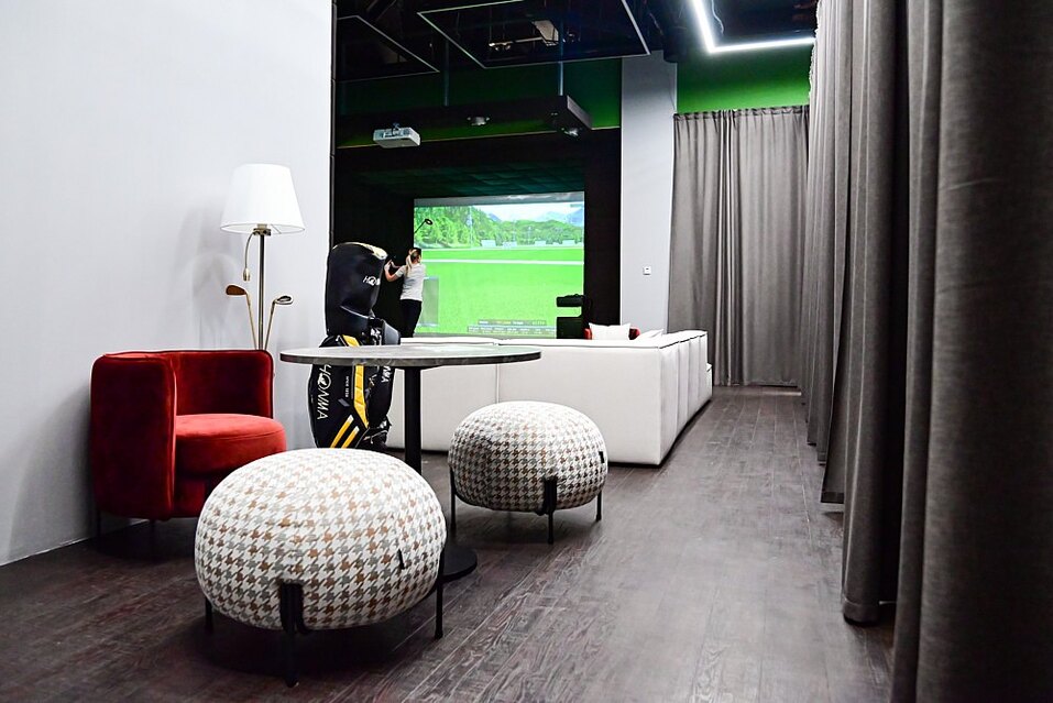 «Это не игра, это спорт»: в центре Челябинска заработал реалистичный симулятор гольфа 5 «Это не игра, это спорт»: в центре Челябинска заработал реалистичный симулятор гольфа 5